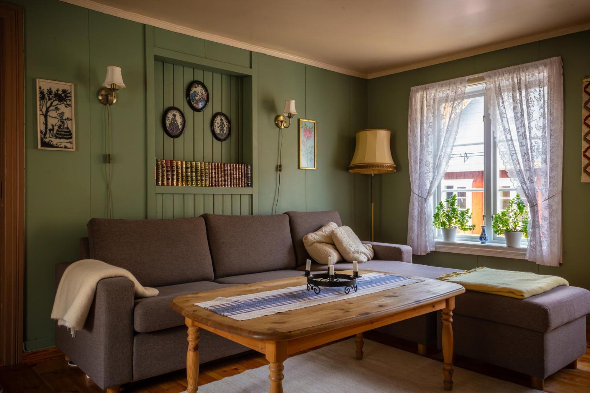 Houmbgaarden * Røros